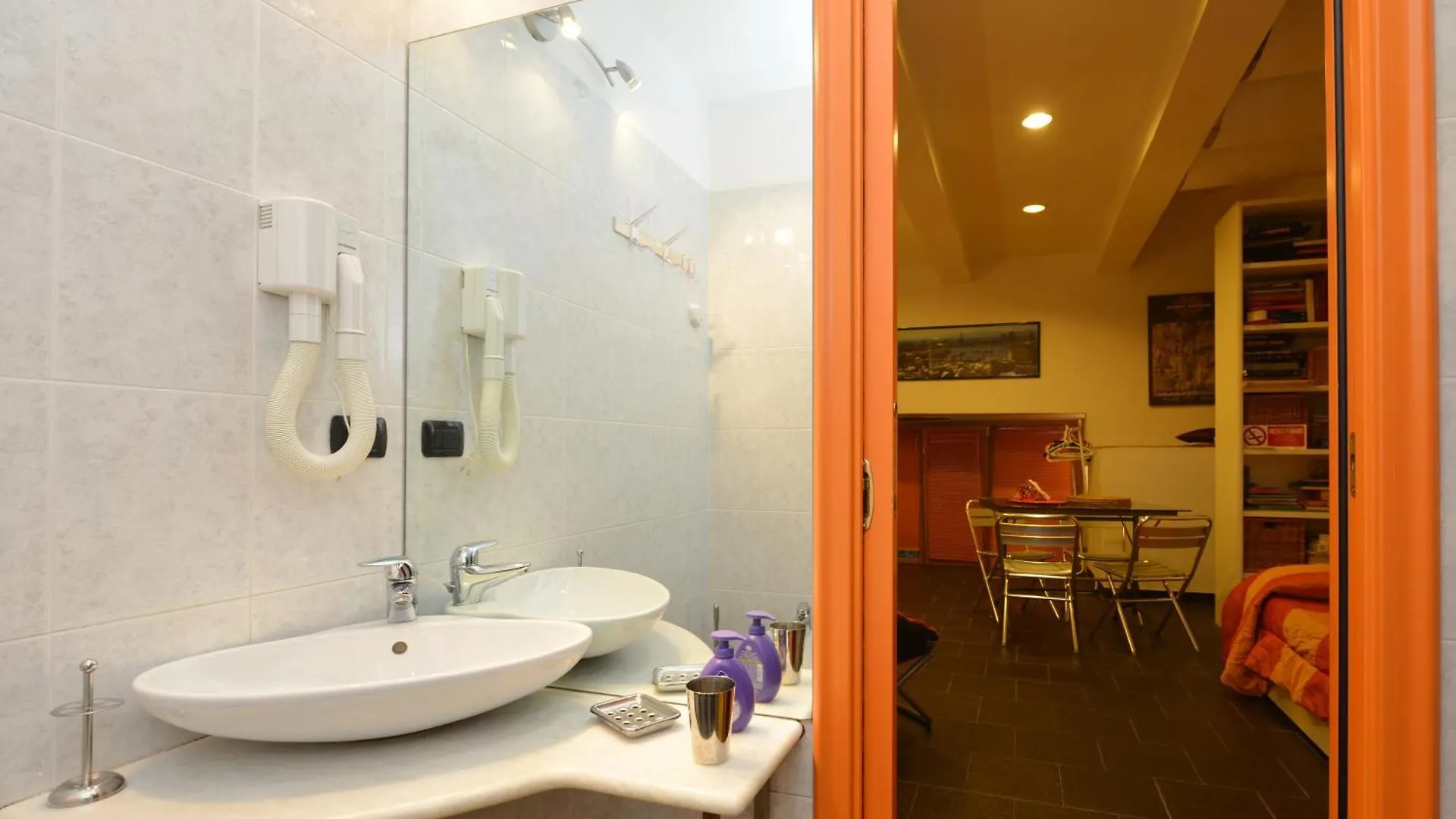 B&B Dell'Acquario Genoa Bed & Breakfast