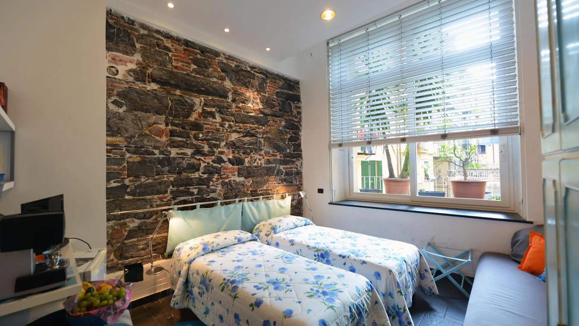 B&B Dell'Acquario Genoa Bed & Breakfast